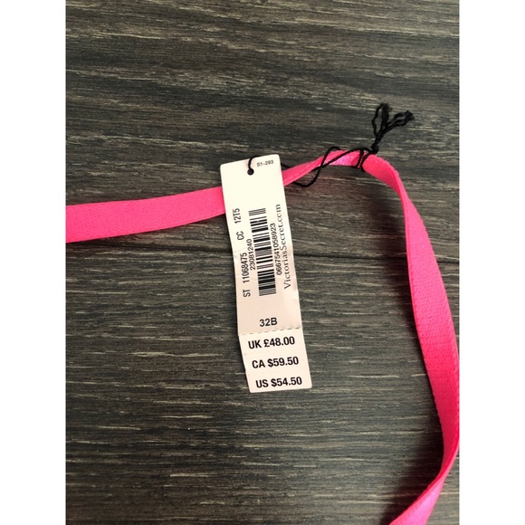 Victoria Secret Push Up Bra - Picture 2 of 5